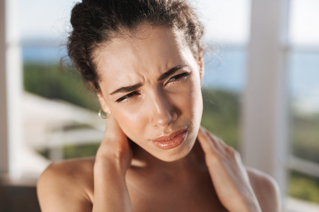 lady with neck pain