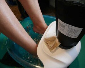 Tibetan Herbal Foot Soaks in Foot Bath